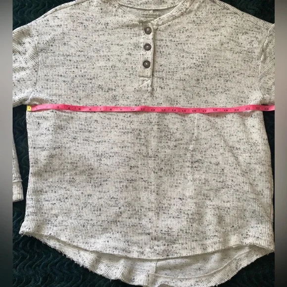 Urban Outfitters Med. tunic white & grey sweater - Picture 3 of 4